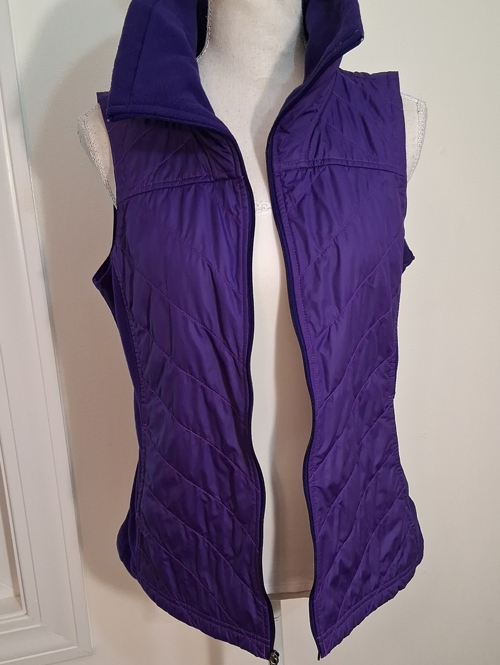 Columbia Women's Deep Purple Quilted Vest